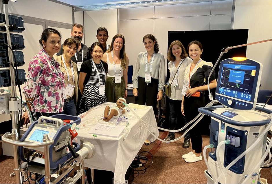 laurabutragueno's tweet photo. 👏🏼👏🏼 Well done team with the V-V #ECMO #Simulation! You recognized perfectly the necessity of ECMO, ECMO troubleshooting and ECMO recirculation! 🫁
Hats off also to the fantastic instructors team! 🙌✨
#EAPS2022 @ESPNIC_Society https://t.co/Lp3neReBeX