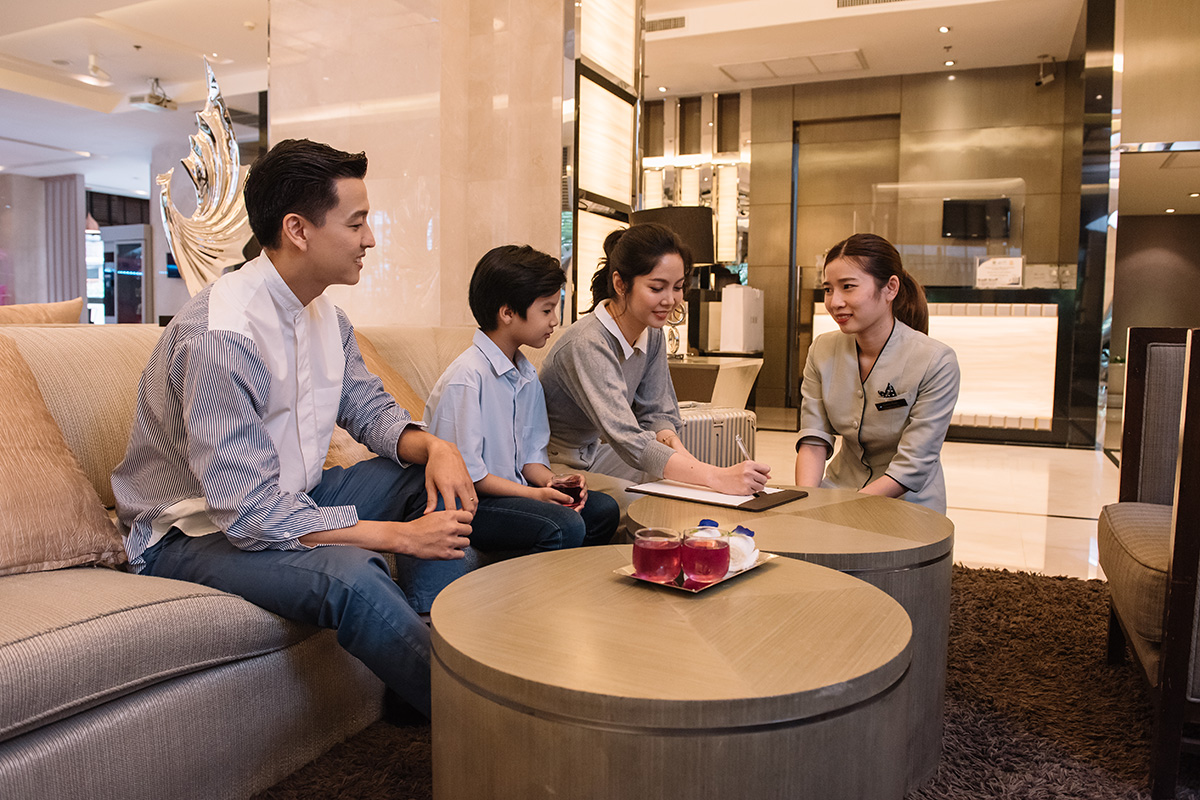 A memorable experience starts with care. 

Our passionate member of staff will assist to your every need with the highest level of discretion. Your experience will be traversing our halls of friendly faces and high quality output. 

🌐centrepoint.com