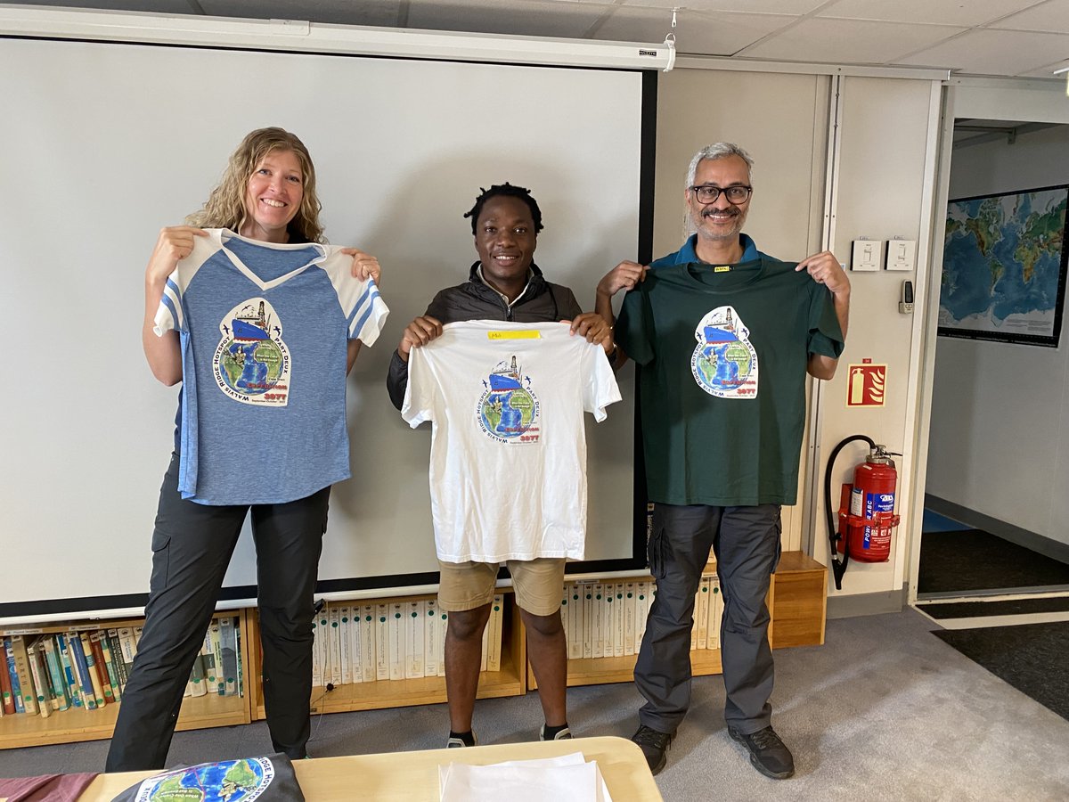 US_SciOD's tweet photo. Congratulations to #EXP397T Co-Chief Dr. Will Sager for winning the expedition t-shirt contest!
Logo design: Will Sager
1 📷 Chieh Peng / IODP
2 📷 Maya Pincus / IODP
#NSFfunded https://t.co/usSihNnabA