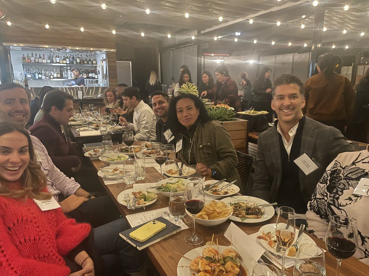 SomosVC (fka LatinxVC) (@somosvc_) on Twitter photo We had a great night bringing together LPs and senior Latinx investors to build relationships over great food and conversation! Mil gracias to our sponsors <a href="/GoldmanSachs/">Goldman Sachs</a>! Huge shout out to our amazing board members <a href="/jomayra_herrera/">jomayra ⚡️</a> and <a href="/veelarco/">Vanessa Larco</a> for organizing! We had a great night bringing together LPs and senior Latinx investors to build relationships over great food and conversation! Mil gracias to our sponsors <a href="/GoldmanSachs/">Goldman Sachs</a>! Huge shout out to our amazing board members <a href="/jomayra_herrera/">jomayra ⚡️</a> and <a href="/veelarco/">Vanessa Larco</a> for organizing!
