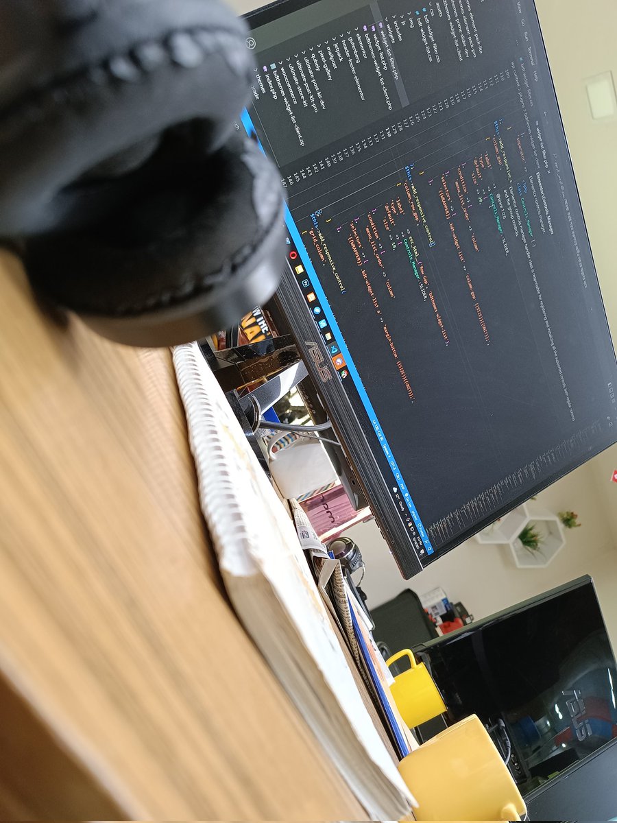 hello_asik's tweet image. 🧑‍💻🧑‍💻 office working time 🧑‍💻🧑‍💻

#bdthemes 
#prime_slider 
#element_pack 
#elementor 
#php 
#html 
#CSS