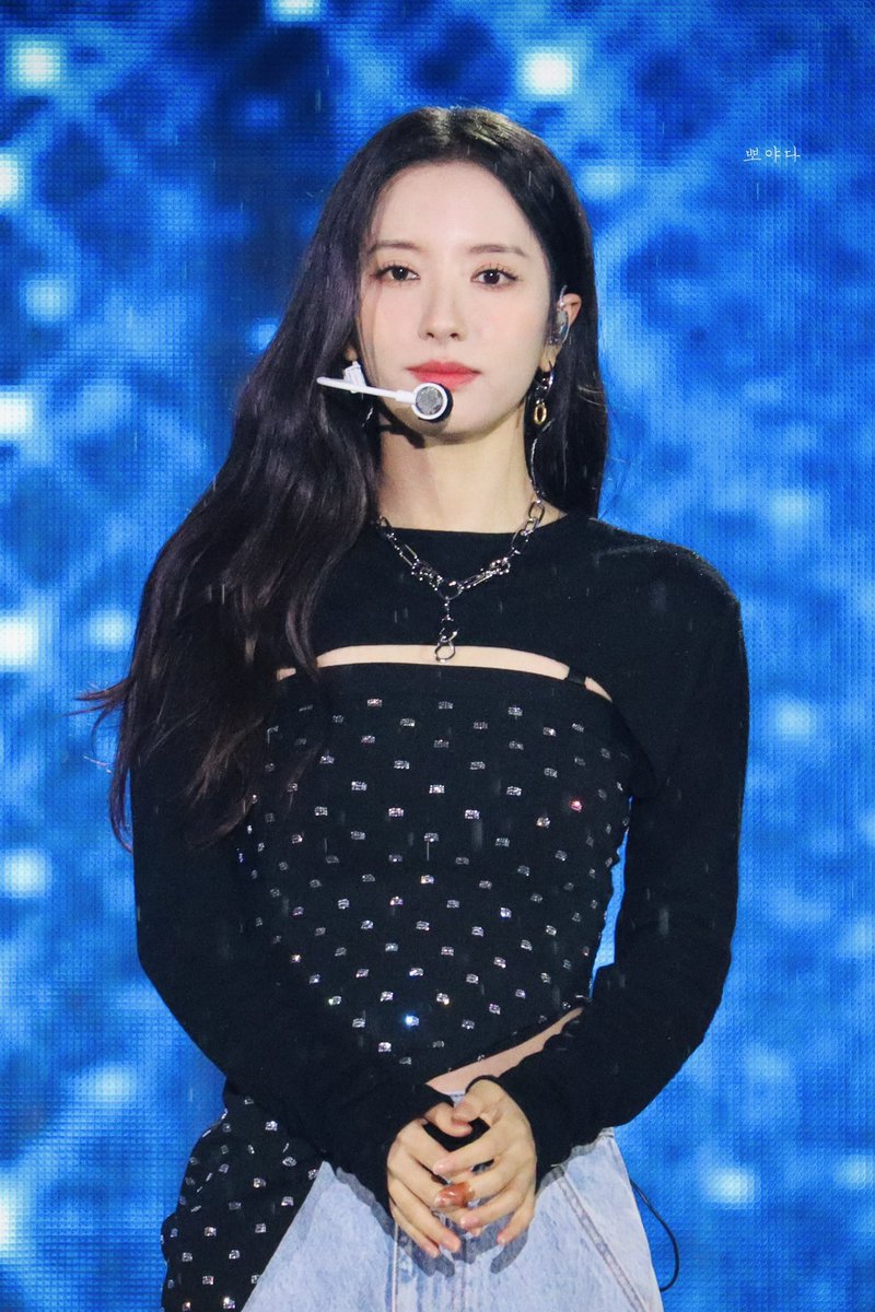 bona pics 🍒 tweet media