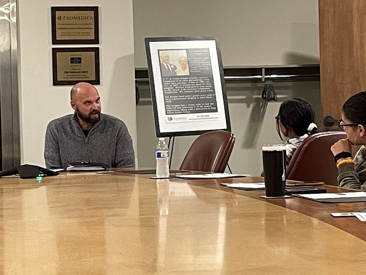 LenaweeCares's tweet photo. Thank you Chris Howard for speaking with the Lenawee YOUTH Council about homeless youth.  We can all make a difference. @LenaweeISD  #lenawee #lenaweecares https://t.co/PkHJtvtgpR