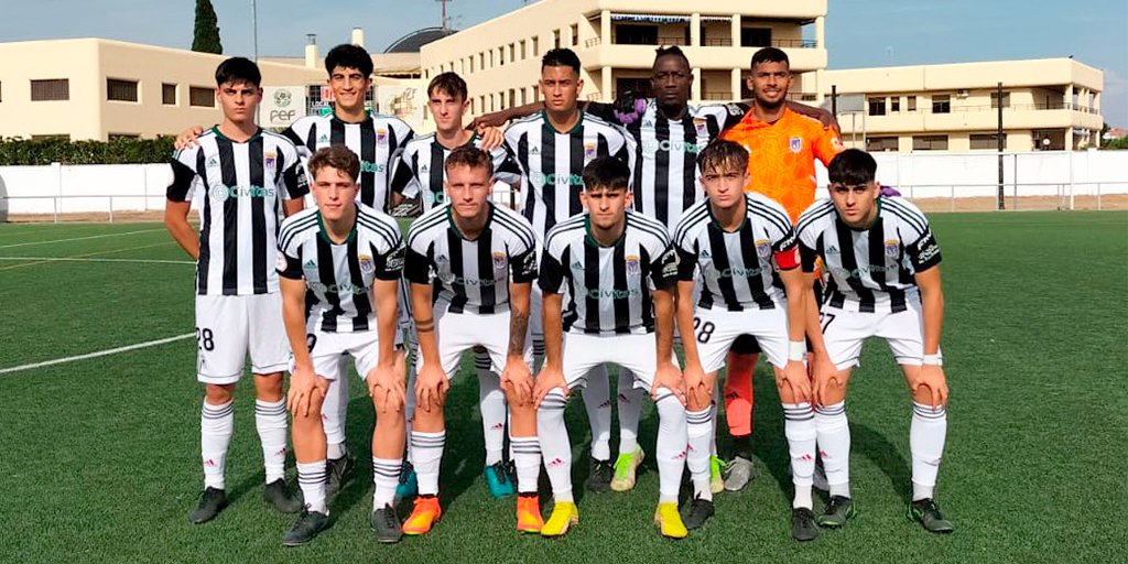 ⚽️𝐂𝐃 𝐁𝐚𝐝𝐚𝐣𝐨𝐳 '𝐁' | 𝐏𝐫𝐢𝐦𝐞𝐫𝐚 𝐄𝐱𝐭𝐫𝐞𝐦𝐞ñ𝐚 𝐉𝟒🟩⬜️⬛️

El Filial cosechó una derrota este domingo ante el CD Gévora por 0⃣-1⃣.

#BadajozGévora #PrimeraExtremeña #Grupo2