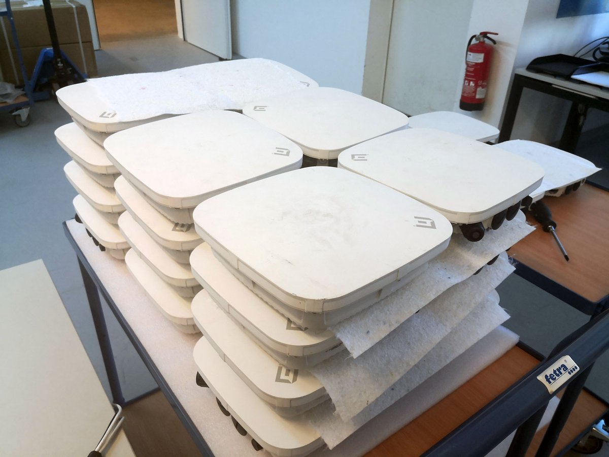 IT4TRADE_GmbH's tweet photo. 🔥🔥🔥 Heiße Ware jetzt ab Lager🔥🔥🔥 
AP460C-WR - Extreme Networks Outdoor Tri Radio WiFi 6  Access Points - #generalüberholt / #refurbished

Hier bestellbar: https://t.co/OqwolGNvV0

#refurbishing #greenit #it4trade #itfortrade https://t.co/muQ8cVeyYN