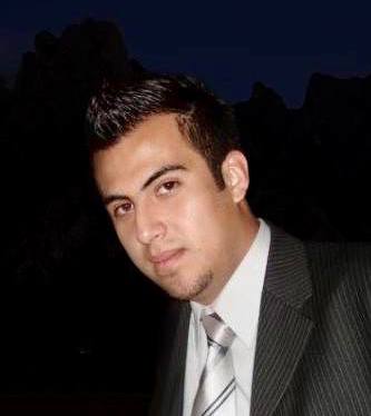 El recuerdo de tu risa y tu mirada triste siempre está en mi mente. Un día como hoy partiste a tu morada eterna y pronto te veré y abrazaré. Sé que estás bien y que haces que yo también esté en pie.