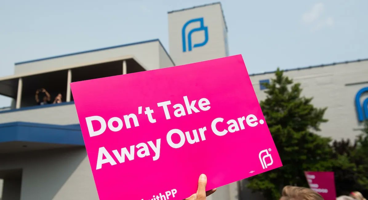 LiveActionNews's tweet photo. The media paints Planned Parenthood as a victim. These instances of fraud and abuse prove otherwise. https://t.co/Qql1ajwcXE https://t.co/vqw1rq6agA