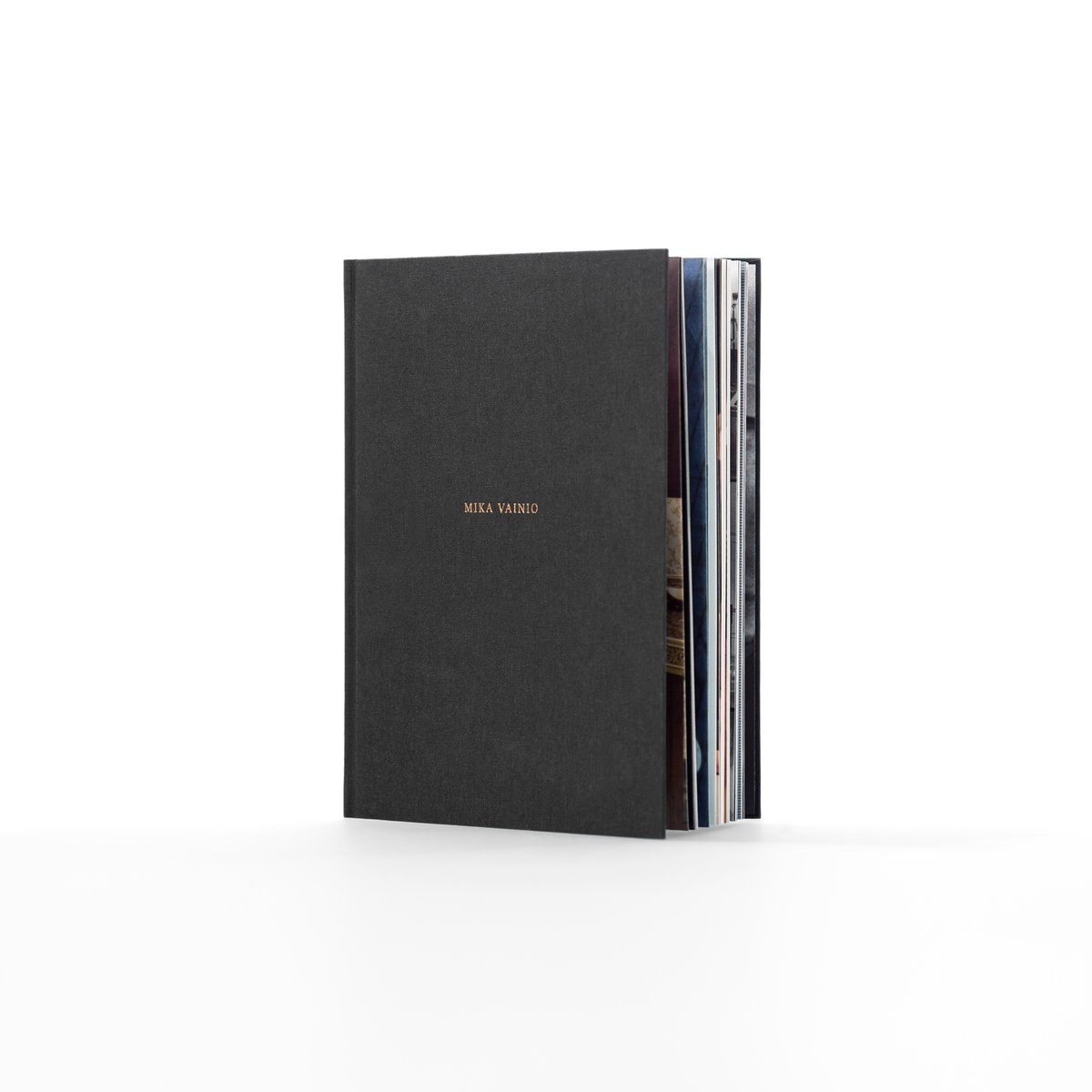 raster_raster's tweet photo. Raster. archive: 109
Mika Vainio »Time Examined«
Catalog no.: r-n 109
Format: Book and 2x Compact Disc
Release date: 12/2009
https://t.co/2CJHs52728
#rastermedia #rasternoton #mikavainio #timeexamined #artbook #exhibition #archiverelease https://t.co/XPdtKJEBmk