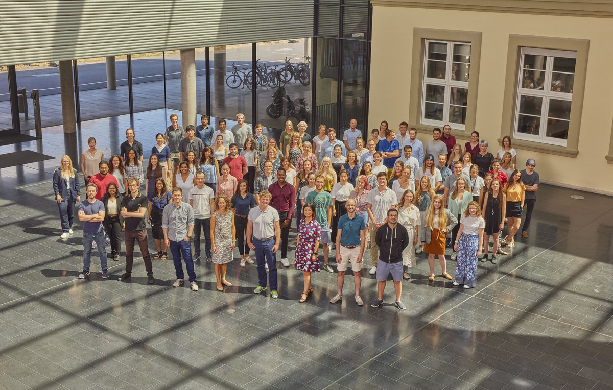 Helmholtz_HIRI's tweet photo. #HIRI is #hiring! The @WestermannLab is looking for a #postdoc to work on the @ERC_Research-funded project "GUT-CHECK". Become part of our dynamic team and dissect the mechanism of #RNA-mediated gene expression control in #Bacteroides thetaiotaomicron.🧑‍🔬🦠
https://t.co/MylkgAnpLC https://t.co/rDvTT53csj