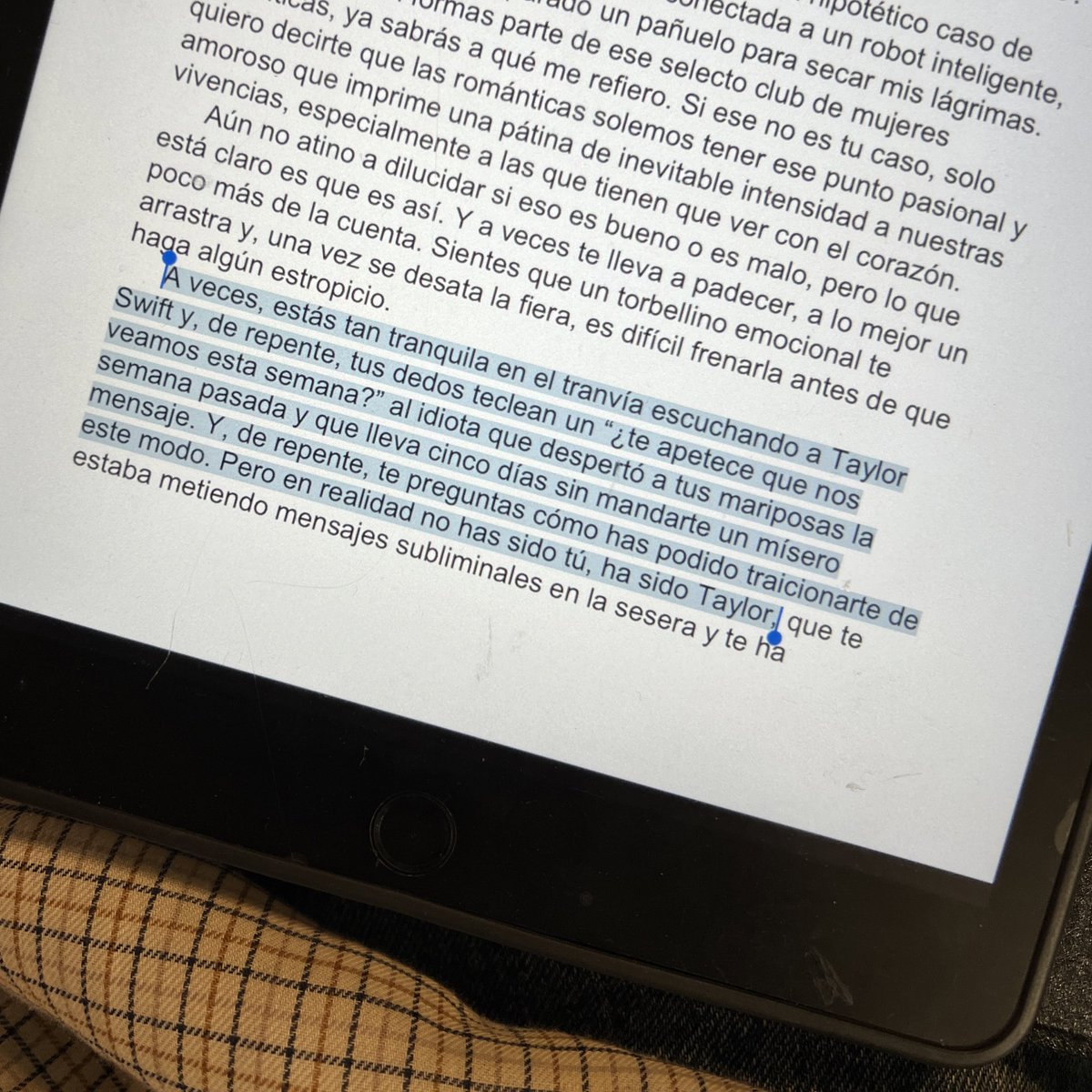 carlospeguer's tweet photo. a veces un libro puede ser tan personal https://t.co/6oVSy7d3QV