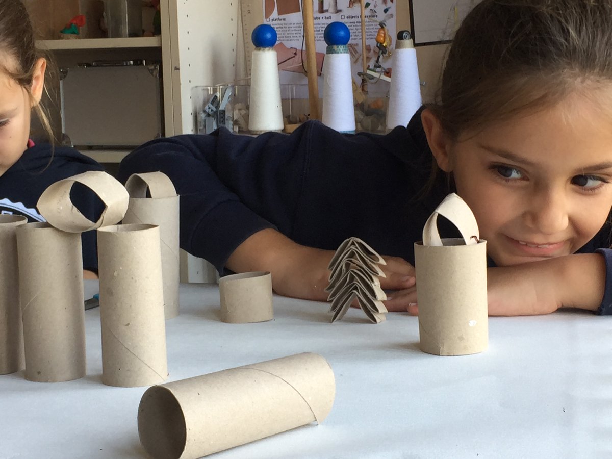 La Vall participó en la exposición The art of tinkering, en el Exploratorium de San Francisco, California.

lavall.institucio.org/es/actualidad/…

<a href="/exploratorium/">Exploratorium</a> <a href="/artencurs/">Artencurs</a> 
#EPRILaVall #tinkering