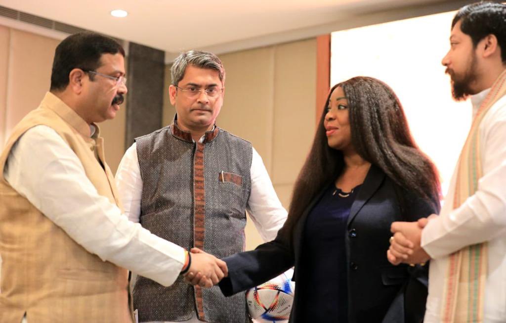 PBSHABD's tweet photo. Education Minister @dpradhanbjp met Secretary-General, @FIFAcom, @fatma_samoura 

Both had discussions on collaboration with @FIFAcom &amp; @UNESCO’s #Football4School
Programme in schools https://t.co/8cI7OmE46v