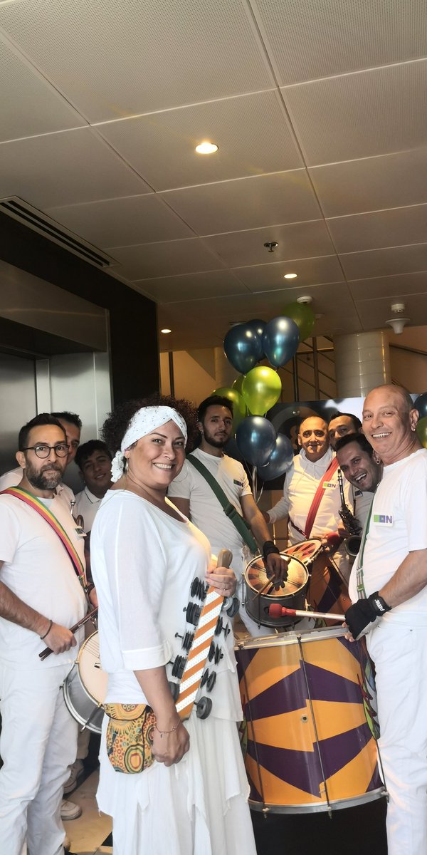 istanbulsamba's tweet photo. ON TAM 1 YAŞINDA @BurganBankTR #burganbank #istanbulschoolofsamba https://t.co/re7UJj31yG