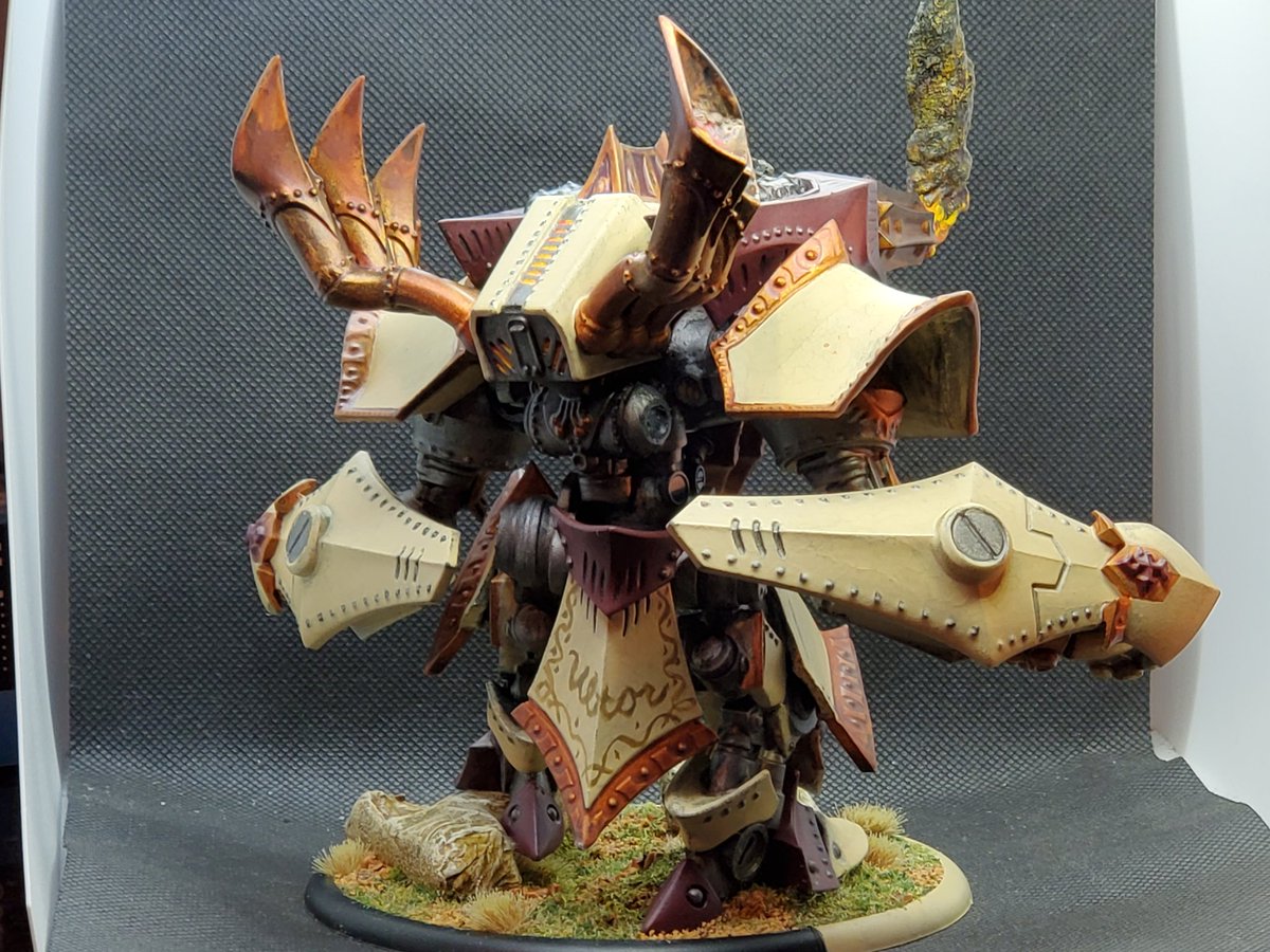 empryme's tweet photo. So I don't think I've shared Ultor, my #ProtectorateOfMenoth Revelator for #MiniatureMonday. So here we are lol. I've only had one game w/ him thus far, but I did find him interesting to field.
@privateerpress
#P3Painters #WARMACHINE #colossal #warjack https://t.co/fvzG0Gr6jk