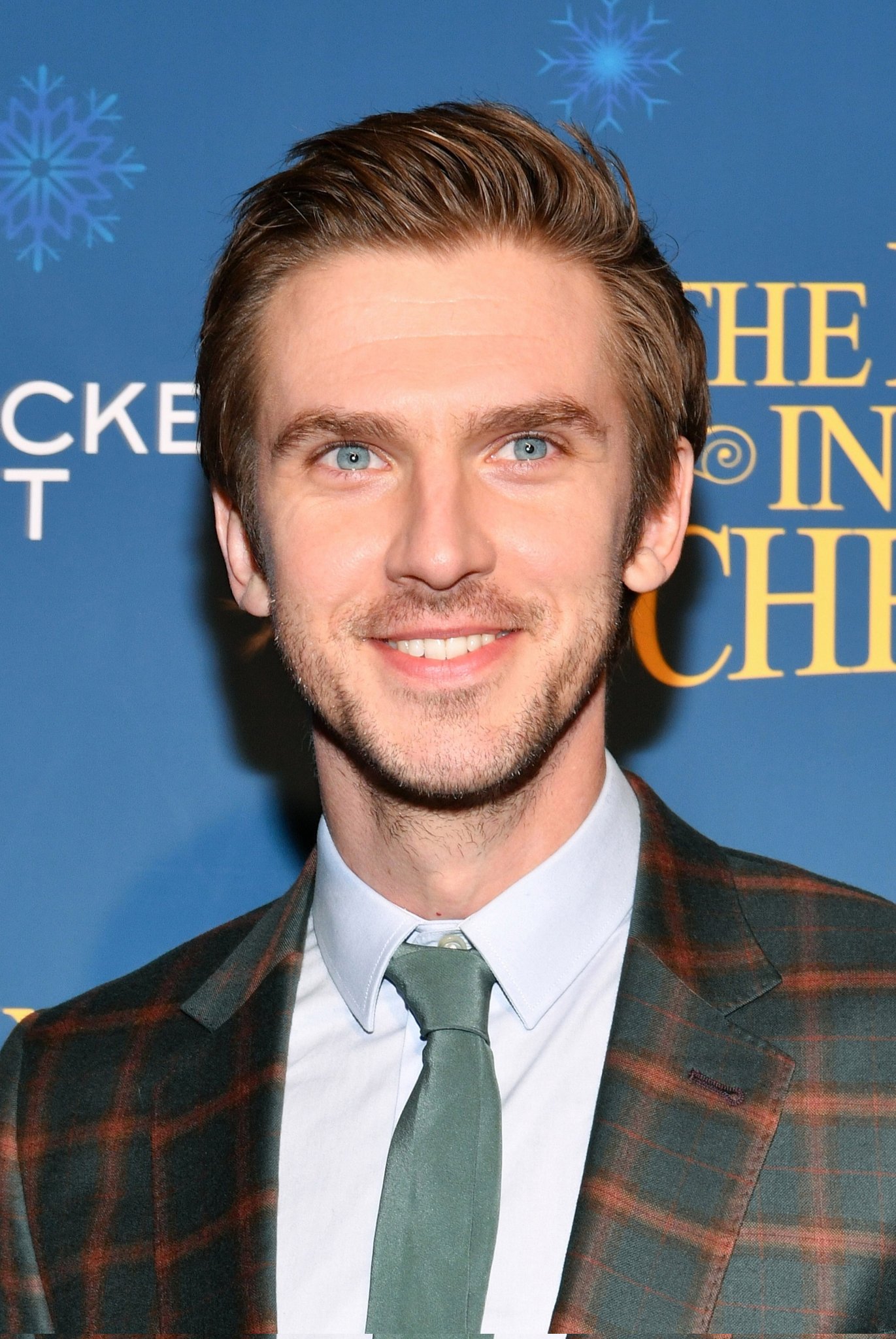Happy 40th Birthday Dan Stevens 