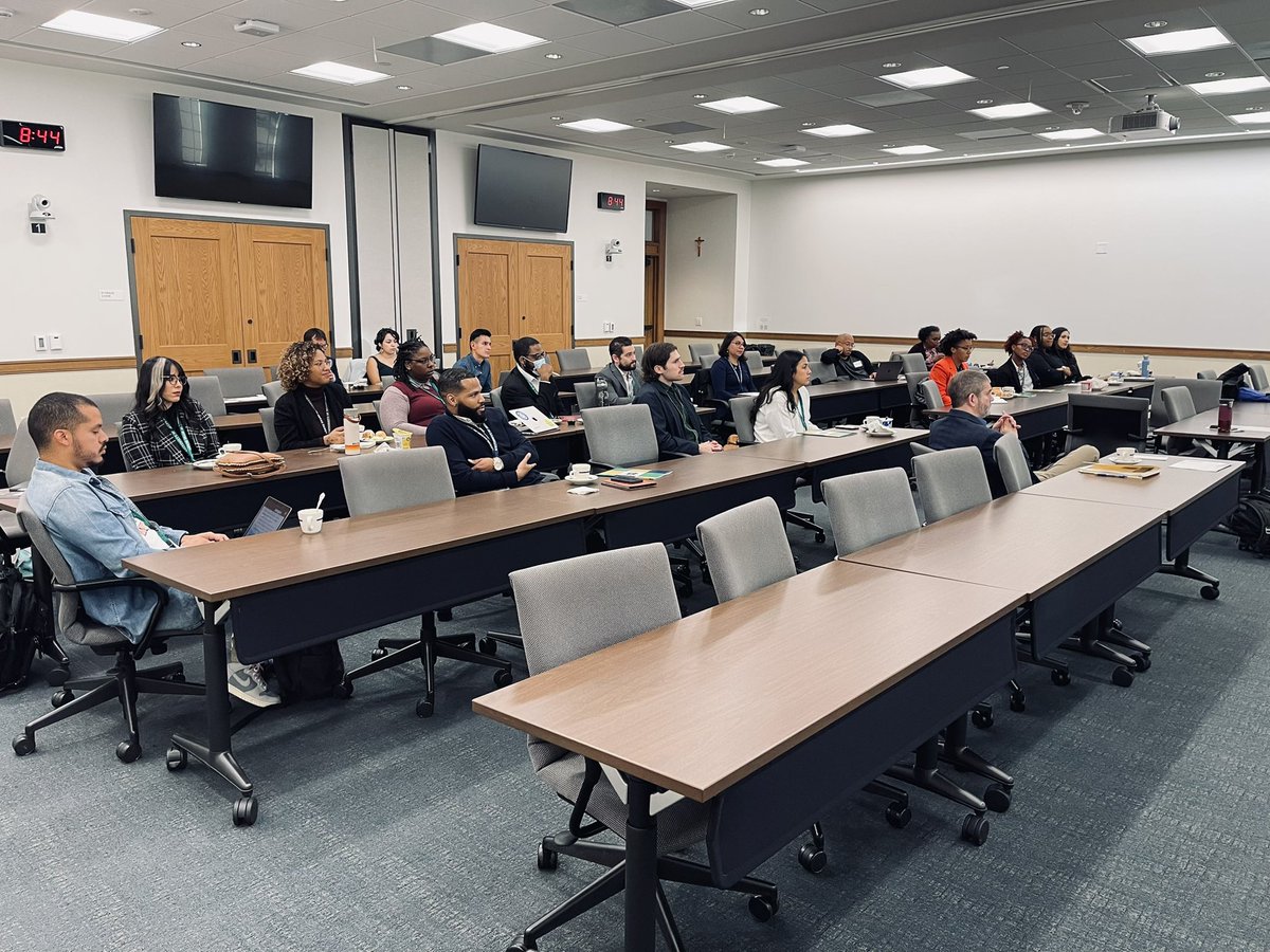 The 2022 <a href="/NotreDame/">University of Notre Dame</a> Workshop on New Directions in Race, Ethnicity, and Migration is underway. <a href="/ArtsLettersND/">ND Arts & Letters</a> <a href="/nd_news/">Notre Dame News</a> <a href="/UNDResearch/">Notre Dame Research</a> @POCalsoknow #NDREM2022