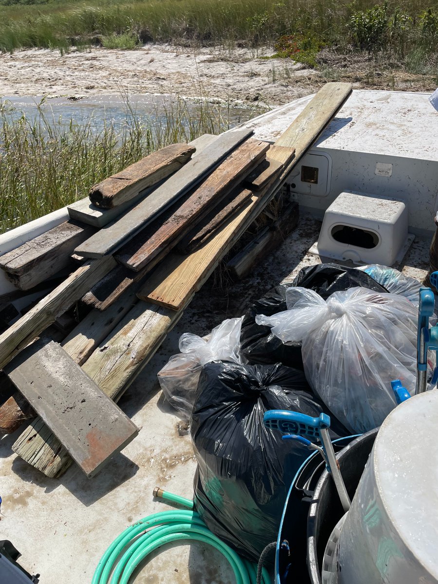 OperationSPLASH's tweet image. Sometimes it seems as though our work is never done - but thankfully our volunteers are up for the challenge! 

Visit operationsplash.org to learn more about how you can help!

🛥️ Captain Jim's Wantagh Thursday Crew