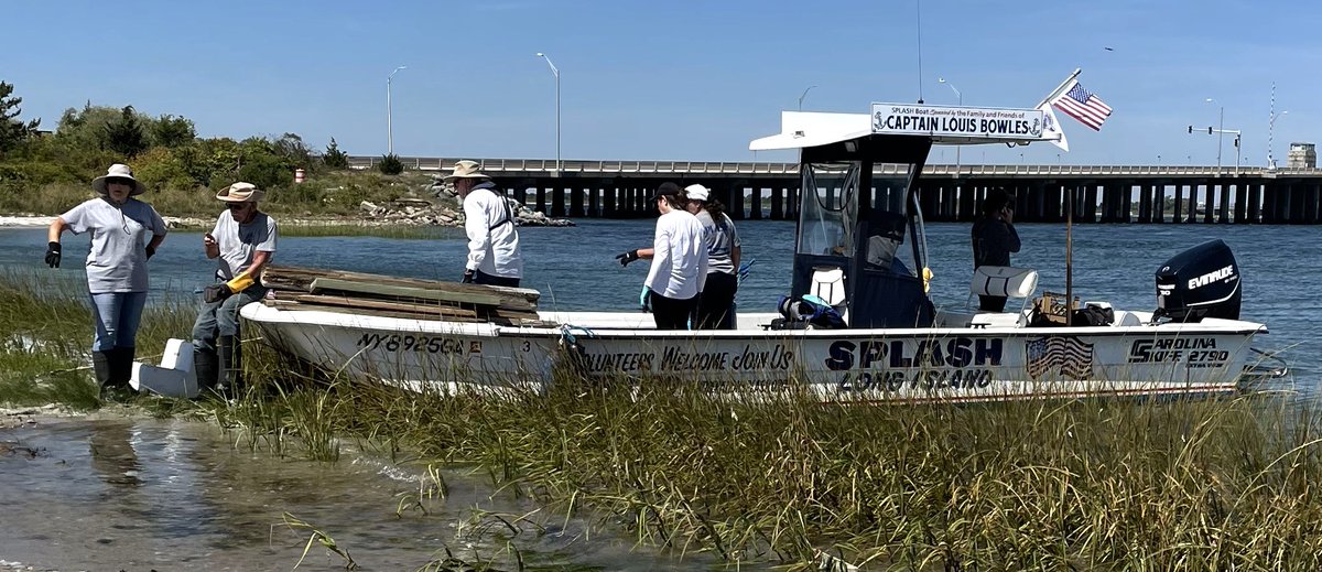 OperationSPLASH's tweet image. Sometimes it seems as though our work is never done - but thankfully our volunteers are up for the challenge! 

Visit operationsplash.org to learn more about how you can help!

🛥️ Captain Jim's Wantagh Thursday Crew