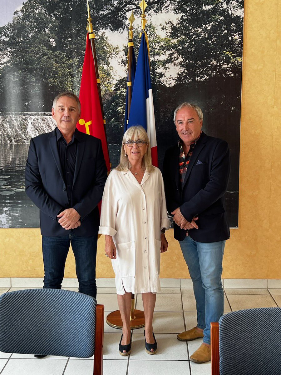 En #circo3409 un point sur la situation de l’association <a href="/emmaus_mtp/">Emmaüs Montpellier</a>  avec sa présidente <a href="/MarragouMartine/">martine marragou</a> en présence du Maire de #SaintAunes Alain Hughes