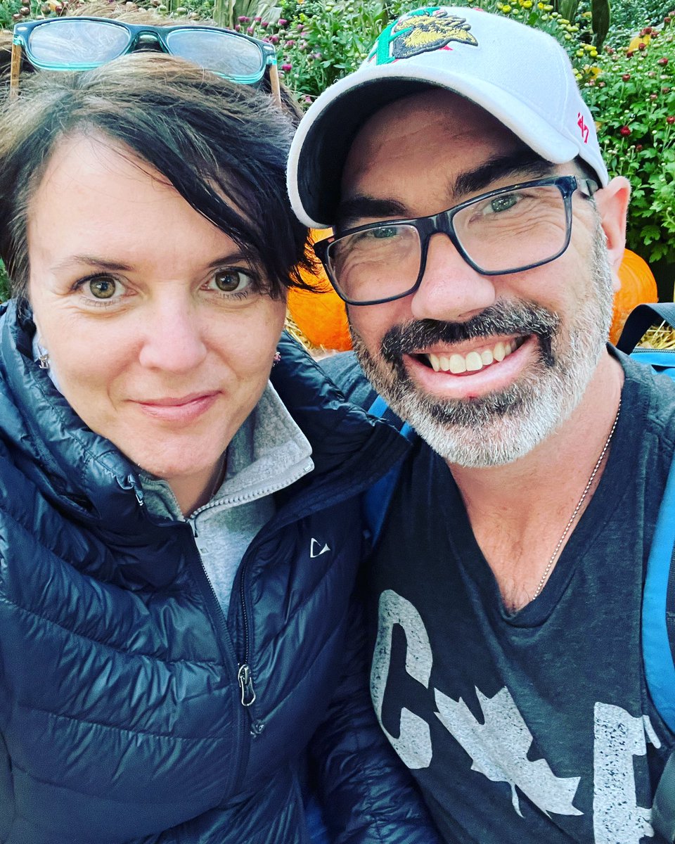 Channeling <a href="/PostMalone/">Post Malone</a> … visiting Boston from Canada 🇨🇦 &amp; he’s playing across from our hotel tonight!!! Tix Post?? #PostMaloneTickets