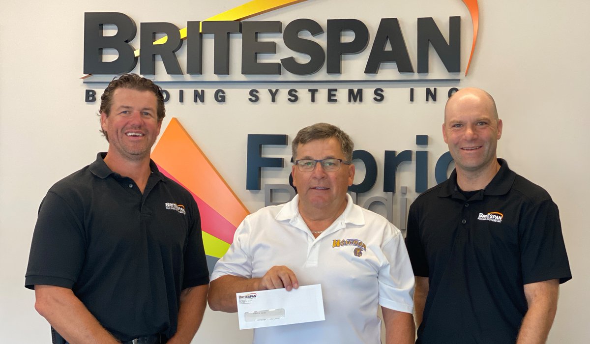 Excited to cheer on your local hockey team this year? 🏒

#Britespan was happy to be able to support our local <a href="/WinghamIronmen/">WINGHAM IRONMEN</a>
Hockey League this year through a $2500 donation. 

#britespancommunity #winghamironmen #winghamontario #ontariohockey #huroncountyontario <a href="/hchockey1/">Huron County Hockey</a>