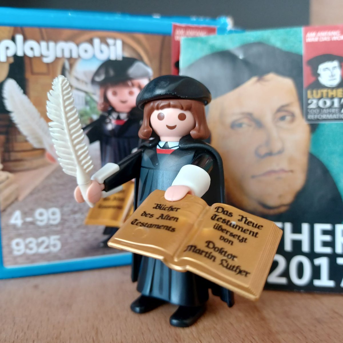 jbdurrant's tweet photo. This week, my second-year students will be discussing the problems of commemorating 1517 in Germany, beginning with the Playmobil Martin Luther. #martinluther #playmobil #germanreformation #wittenberg #deutschereformation #uswhistory https://t.co/q1PnMGYco4