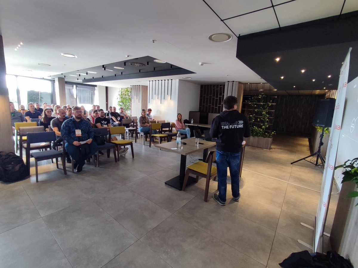 buzzgor's tweet image. Few shots from my Kafka talk at JavaCRO earlier today. Feels good to talk at conferences in person again.
#javacro #apachekafka