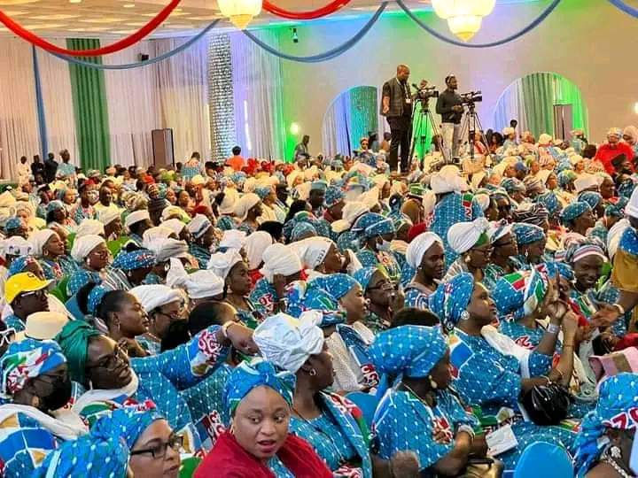PacesettersPs's tweet photo. Tinubu/Shettima Women Campaign Council Inaugurated At The Presidential Villa. https://t.co/txuDZ5OGvM