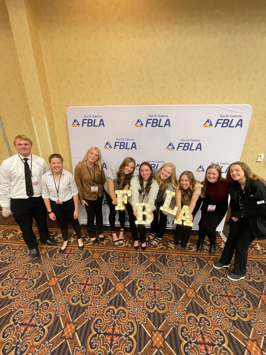 MPCGFBLA tweet media