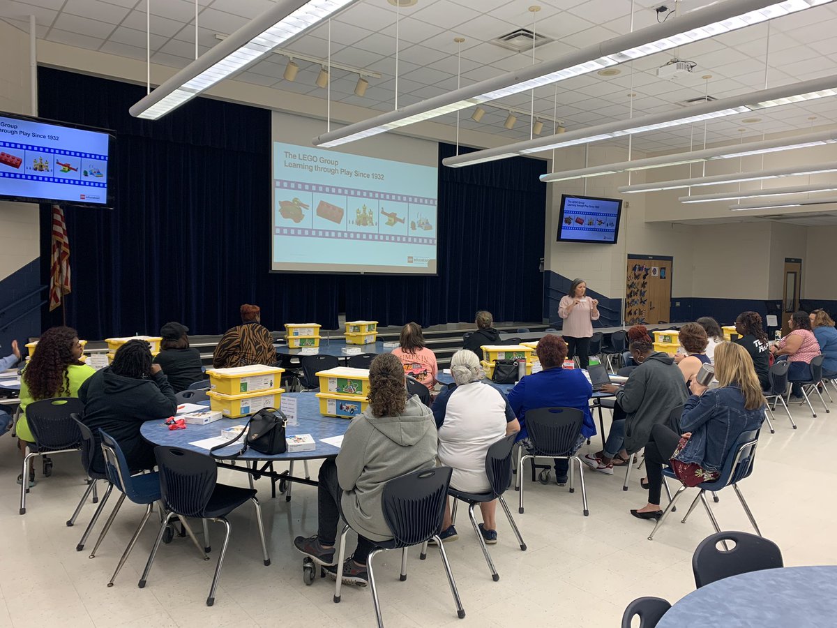 LetsMakewithJoe's tweet photo. Having a great @LEGO_Education #STEAM morning in @MarionCountyK12 with after school teachers learning with SPIKE Essential &amp; SPIKE Prime. Thanks @DrNHJones for hosting &amp; @BrownJennifer93 for facilitating! @TOTALTeacher @jennynash7 @MarionExtDay https://t.co/GkvjIgLpXu