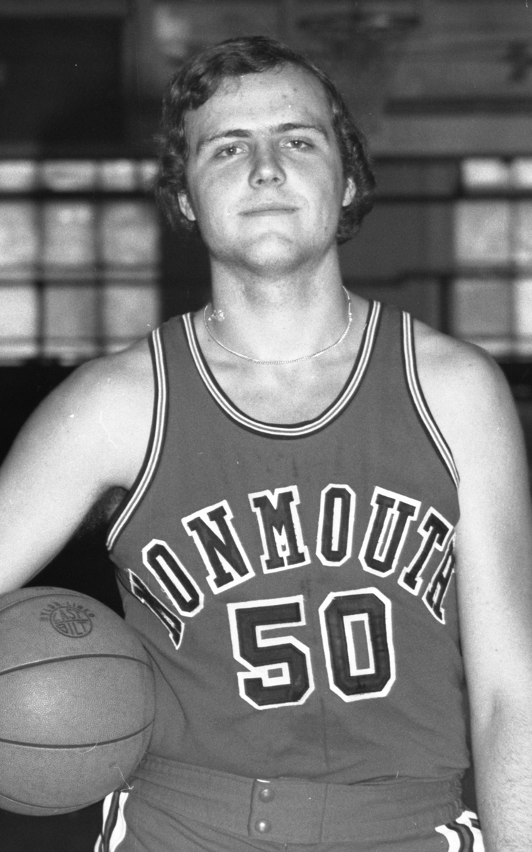 “He was everything to everyone – a coach, a mentor, a role model and a friend. I’m a better person today because of Coach Sander’s influence on me.” — Michael Blaesing ’96

In Memoriam: Roger Sander ’78: monmouthcollege.edu/live/news/3724…