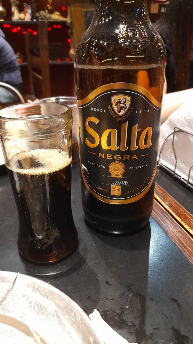 DInteresante's tweet photo. Buena compañía #cervezanegra #salta #ricura #santelmobar #tucumán https://t.co/YePGAfZlk1