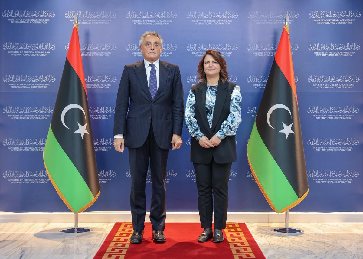 وزارة الخارجية والتعاون الدولي - دولة ليبيا 🇱🇾 (@mofa_libya) on Twitter photo #طرابلس | استقبلت وزيرة الخارجية والتعاون الدولي السيدة نجلاء المنقوش <a href="/NajlaElmangoush/">Dr. Najla Elmangoush</a> السفير الإيطالي 🇮🇹 لدى ليبيا السيد #جوزيبي_بوتشيني , لمناقشة أخر التطورات السياسية على الساحة الليبية، وجهود الوزارة وحكومة الوحدة الوطنية من أجل تعزيز الاستقرار والسلام بالبلاد. #طرابلس | استقبلت وزيرة الخارجية والتعاون الدولي السيدة نجلاء المنقوش <a href="/NajlaElmangoush/">Dr. Najla Elmangoush</a> السفير الإيطالي 🇮🇹 لدى ليبيا السيد #جوزيبي_بوتشيني , لمناقشة أخر التطورات السياسية على الساحة الليبية، وجهود الوزارة وحكومة الوحدة الوطنية من أجل تعزيز الاستقرار والسلام بالبلاد.