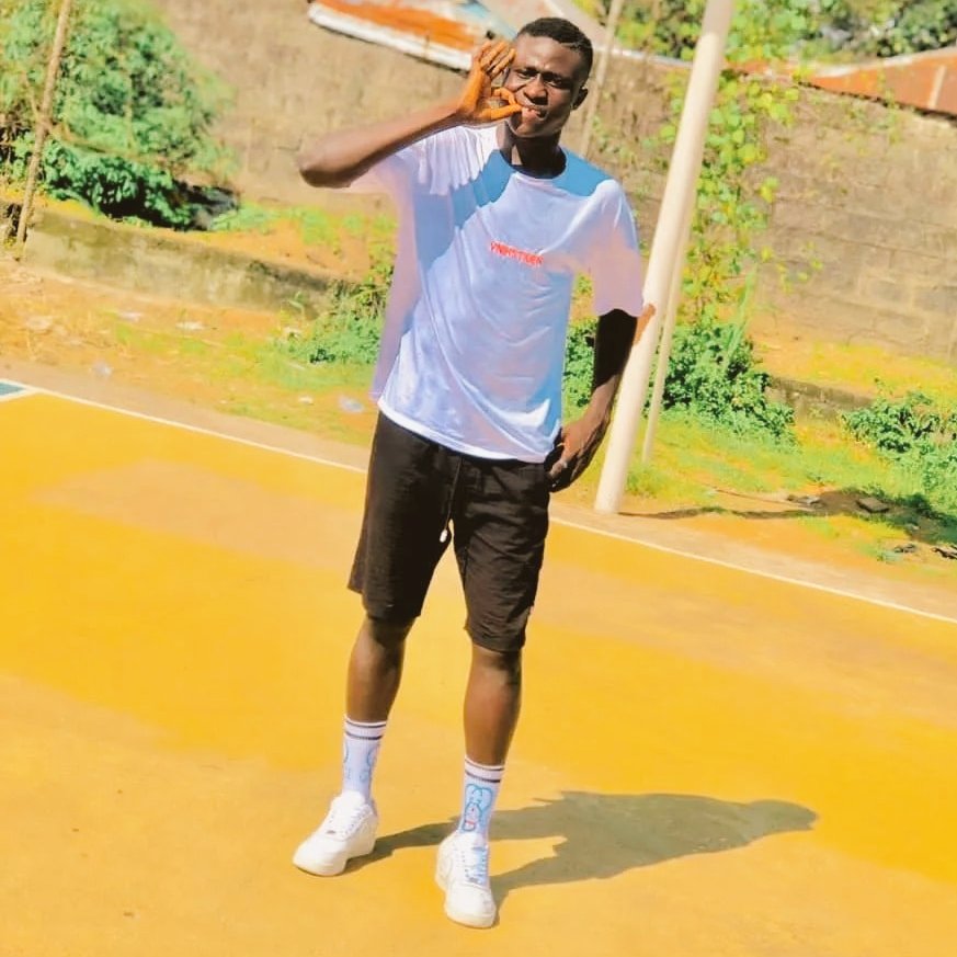 SameuelsonS's tweet image. Am single man I need girlfriend