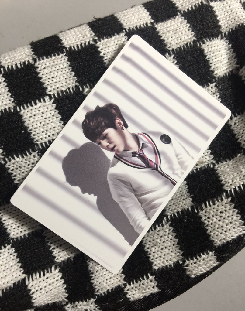 _myglosss's tweet photo. 💌 [ #colects ] 

~ hi, yoongi came home safely ! (*˘︶˘*).｡*♡ tysm for the smooth transaction nd freebies ! 🫶🏼🤍

☆ @vrncpscl https://t.co/BYPNDOsAeV