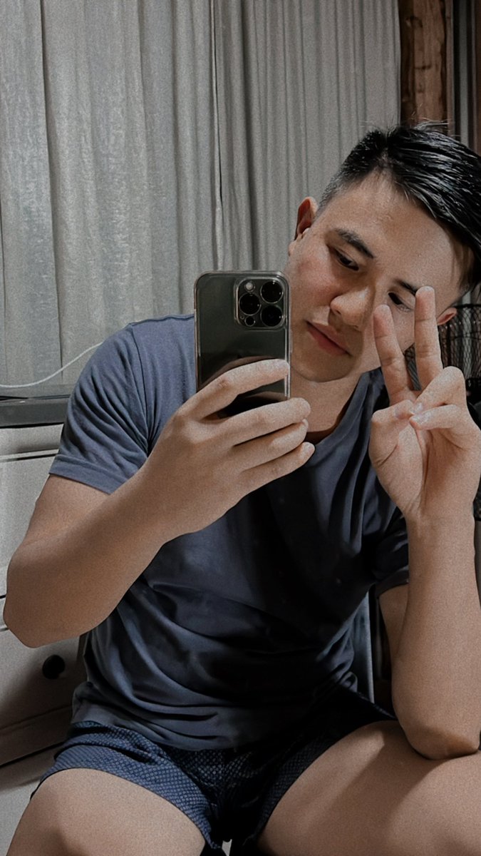 jayjaynap's tweet photo. G’night https://t.co/4d7vSvuuKm
