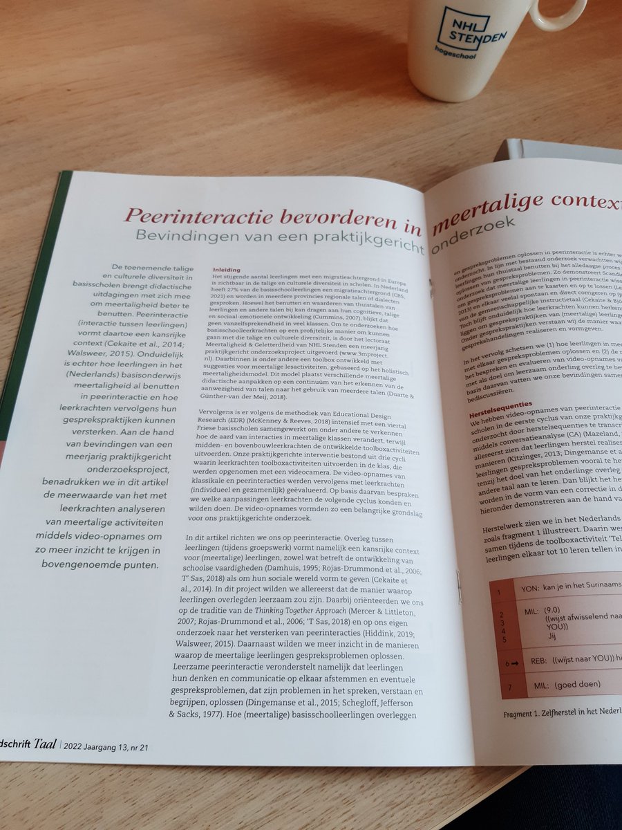 Yes. Daar zijn ze dan: het hoofdstuk van @MyrteGosen @MarjoleinDeunk <a href="/janberenst/">Jan Berenst</a> en mijzelf naar ontluikende geletterdheid en het artikel in #tijdschrifttaal, waarin Linde en ik beschrijven hoe we video-opnames en transcripten van peerinteractie hebben benut in 3M <a href="/lectoraatMenG/">Meertaligheid & Geletterdheid</a>