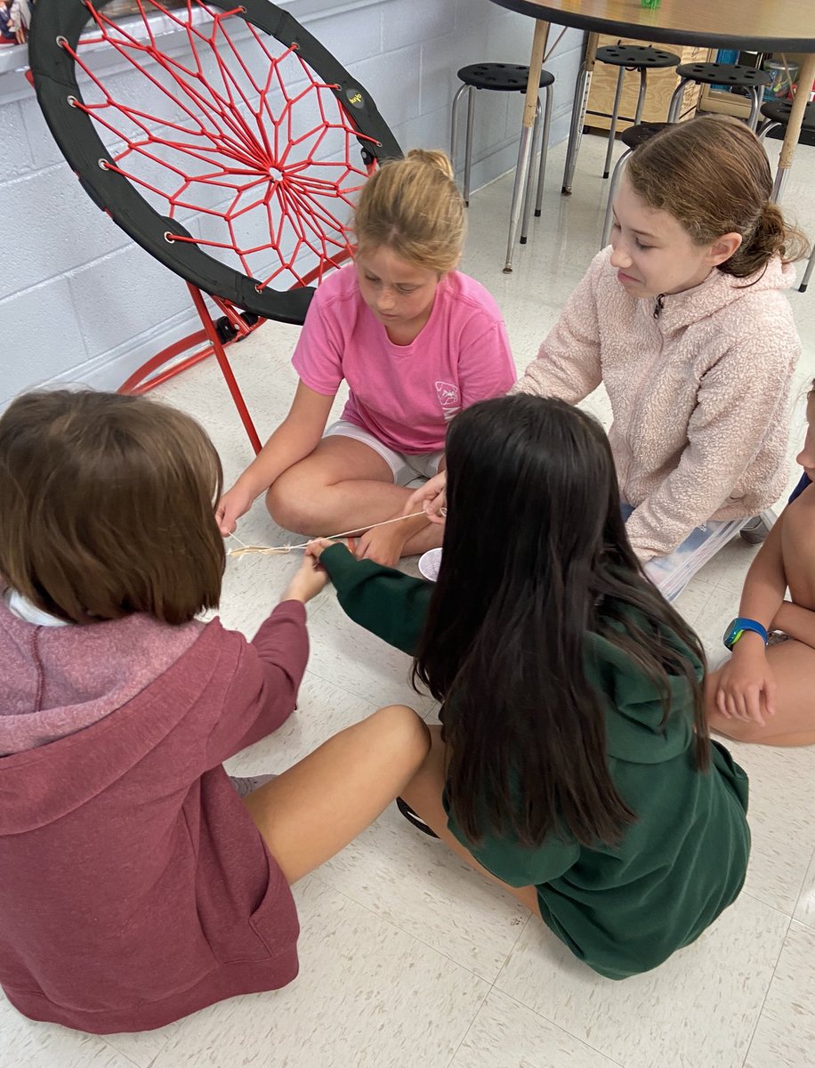 Gifted learners communicate without words to solve challenges ⁦<a href="/CumberlandCoAIG/">CumberlandCoAIG</a>⁩ #AIGallday