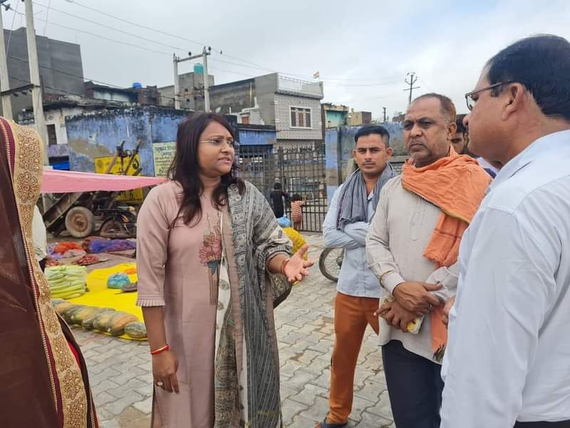 dprokiran's tweet photo. आदरणीय जिलाधिकारी महोदय के निर्देश के क्रम में आज प्रातः 9:00 बजे विकासखंड नौहझील की ग्राम पंचायत नौझील,मीरपुर एवं सुरीर बिजाउ में साफ सफाई,पंचायत सचिवालय,सामुदायिक शौचालय एवं ग्राम पंचायत के कार्यों का औचक निरीक्षण किया ll 
 #CMYogi  #SBM #स्वच्छभारतअभियान  #पंचायतीराज_निदेशालय https://t.co/ijWbQpdjla
