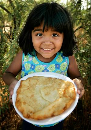 Check out this article which compares the eating attitudes of adolescent white and #NativeAmerican girls in honor of #IndigenousPeoplesDay #IndigenousPeoples #Health #Ethnicity #Eating tandfonline.com/doi/full/10.10…