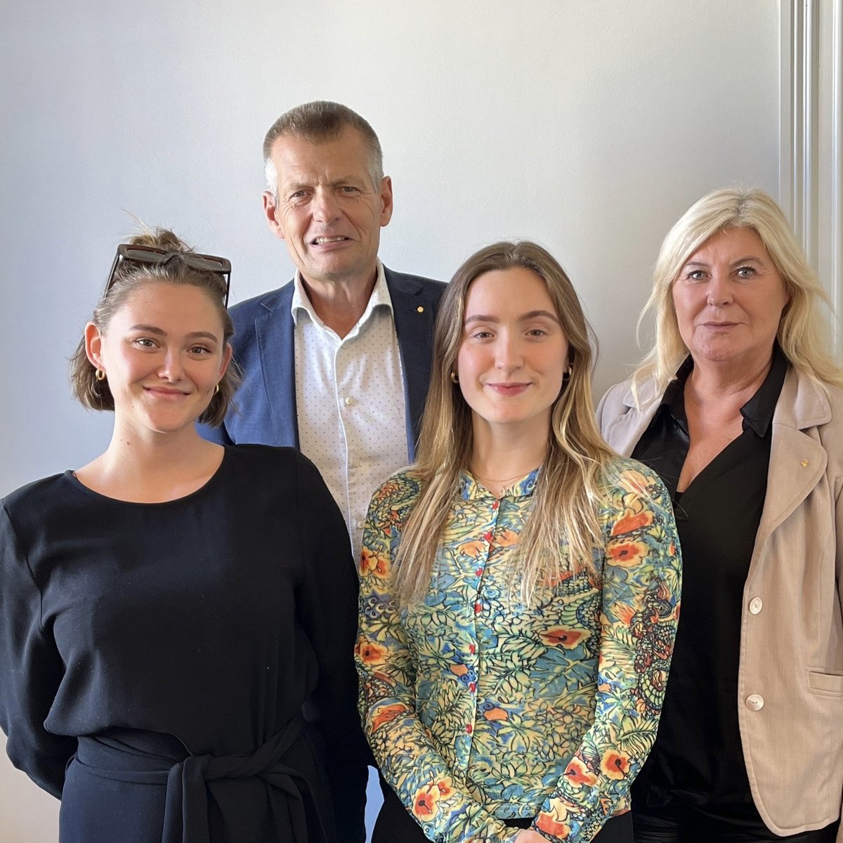 Förra veckan träffade vi på Elevernas riksförbund @Skolledare och <a href="/skolledarorg/">Lärarförb Skolledare</a> för att prata om hur vi kan jobba för en bättre och mer demokratisk skola. Tack för givande samtal- vi ser fram emot vidare samarbete!