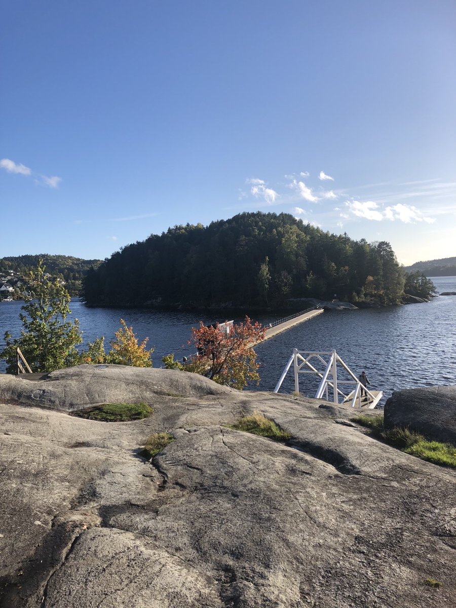 edel_iversen's tweet photo. On our way over to the island🌤 https://t.co/hradVX7foK