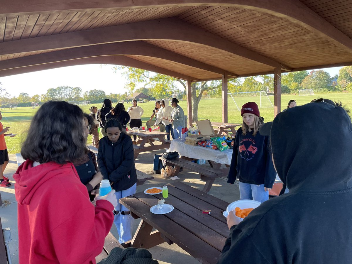 lehsbsu's tweet photo. BSU Bonfire/Picnic https://t.co/vNqBHRXkXv