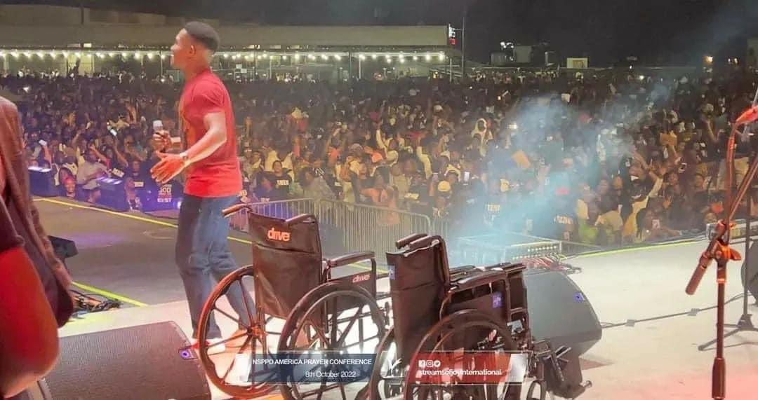 RealJerryEze's tweet photo. NSPPD AMERICA PRAYER CONFERENCE?
After the program,People stayed back and began to pray near the podium, Suddenly another outbreak of miracles began again, more persons stood from their wheel chairs.

About Twenty thousand persons in one arena in honor of a great God . 

REVIVAL! https://t.co/m9clJQ1TzH