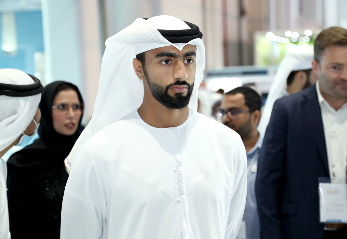TIP_UAE's tweet photo. زيارة الشيخ راشد بن عمار النعيمي، نائب رئيس نادي عجمان الثقافي الرياضي، لجناح مجمع توازن الصناعي خلال جولته في معرض #آيسنار 2022. https://t.co/XdC7HYtdZR