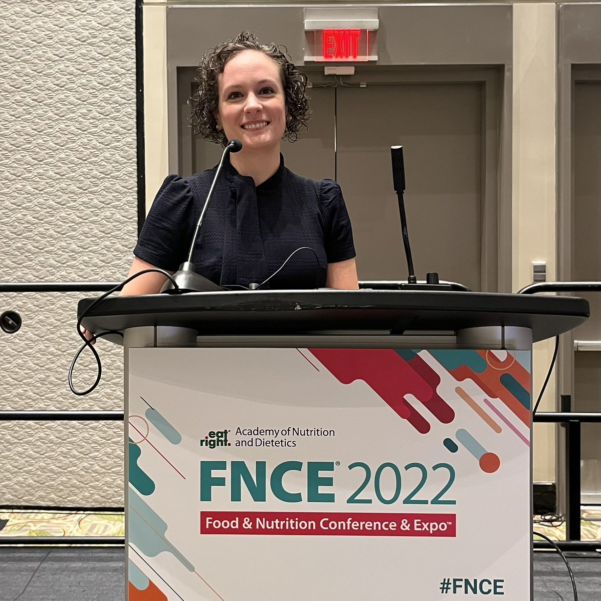Inspiring story of the impact #RDNs can have in non-traditional roles from <a href="/foodbuy/">Foodbuy</a>’s Jen Heidel at #FNCE during Decoding Sustainability Labeling session.