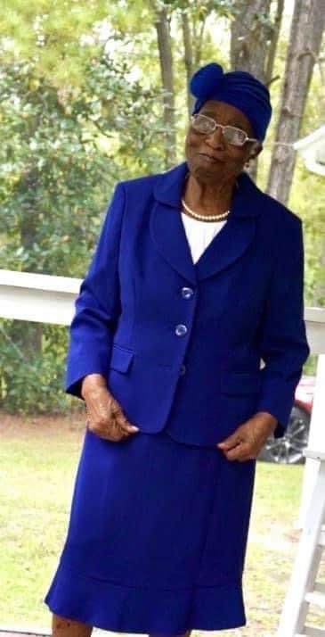 Look at God...102 years young‼️ My beloved grandmother Beauty Isabella Richardson. Happy Birthday🎂Queen👸🏽and Matriarch The favor of God is surely on your blessed life. I celebrate you and love you 4 ever. To God be all the glory! #birthday #queen #matriarch #legacy #Godisgood