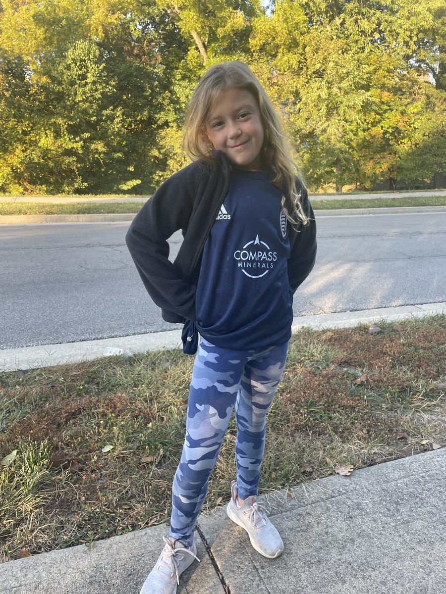 Kate_Brummel's tweet image. When it’s Chief’s game day, but also dress as your favorite team for spirit week at school… you wear Sporting blue! #SportingKC #SportingBlueForLife @SportingKC