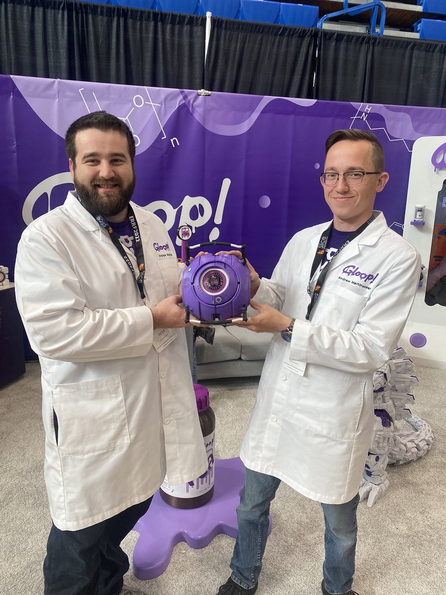 mrsg33kt3ch's tweet photo. Our amazing sponsors @alienslacker and @3DGloop for our #Games2Life/#cakeisalie collab project with @Gear3D_ thanks for the filament and gloop. Enjoy your cores! https://t.co/vbVtiYGVn0