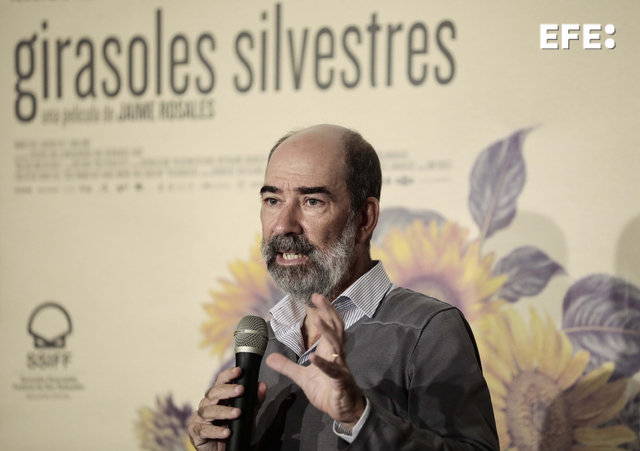 El director Jaime Rosales no quiere hacer "películas Disney" sino "retratar a la sociedad", como ha intentado en su último largometraje "Girasoles salvajes", con una reivindicación frente al machismo